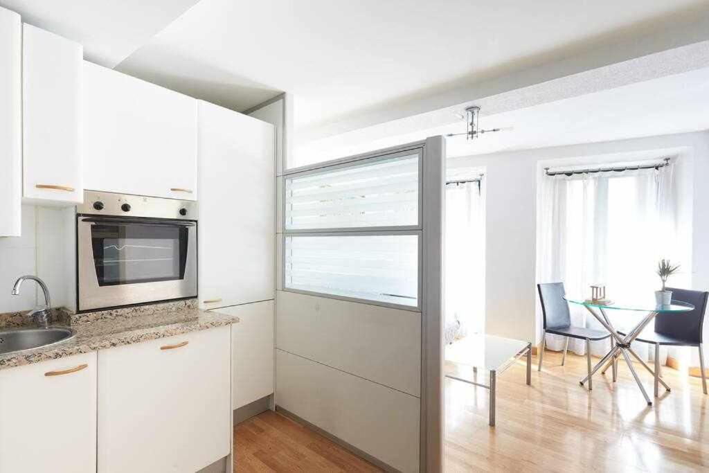 Apartamento Ayla Ayuntamiento Pamplona Exterior photo
